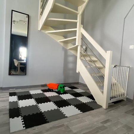 Next2Airport - Appartement House Of Lions Ransart Exterior photo