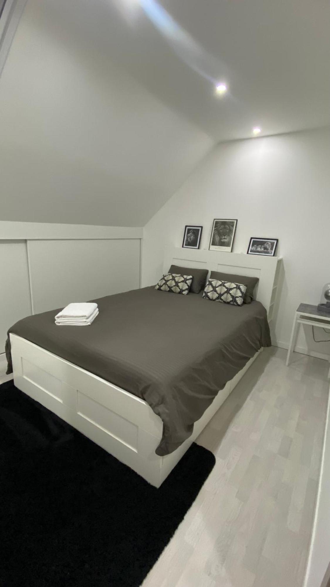 Next2Airport - Appartement House Of Lions Ransart Exterior photo