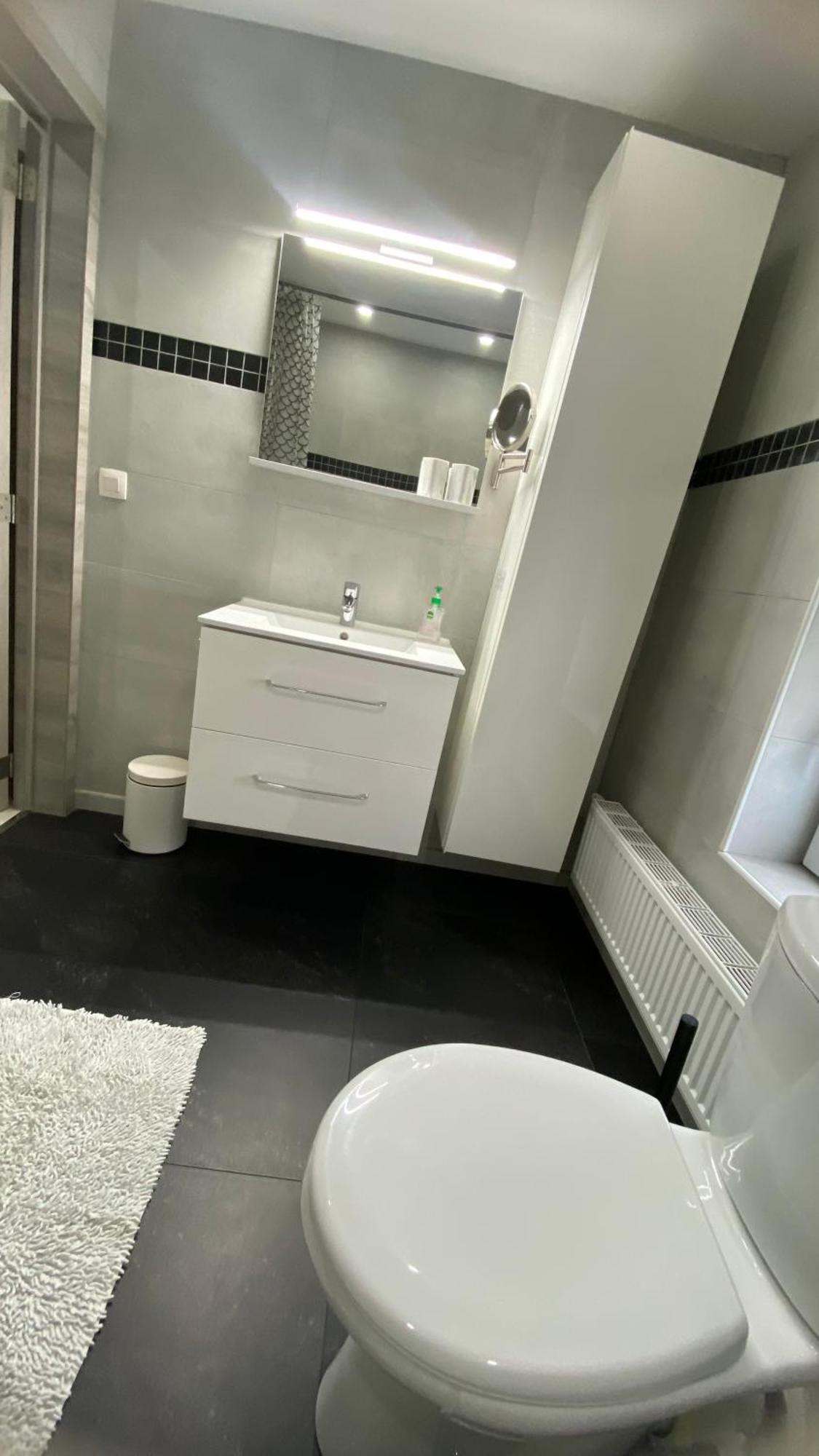 Next2Airport - Appartement House Of Lions Ransart Exterior photo